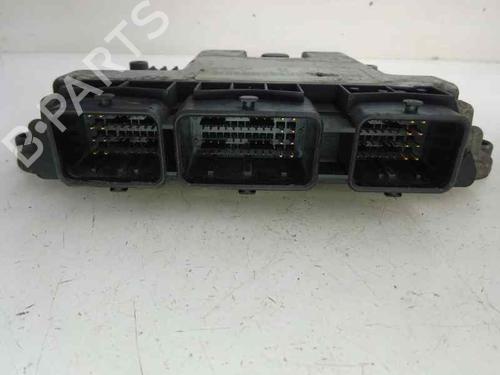 Used Engine control unit (ECU) RENAULT MASTER II Van (FD) 2.5 D (FD0A, FD0E, FD2E, FD3E) (80 hp) 8814054