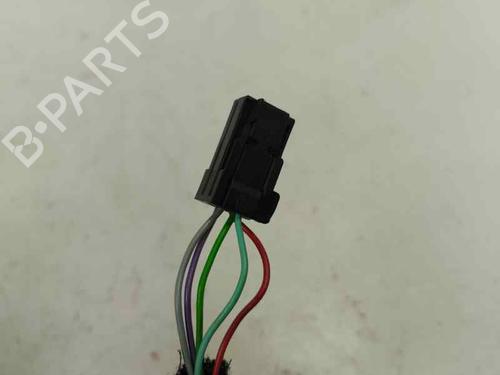 Rétroviseur droit PEUGEOT 208 I (CA_, CC_) 1.2 THP 110 (110 hp) 28025178