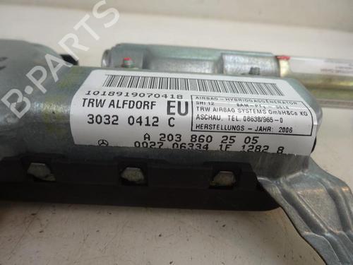 Used Driver airbag MERCEDES-BENZ C-CLASS (W203) C 220 CDI (203.008) (150 hp) 10771331