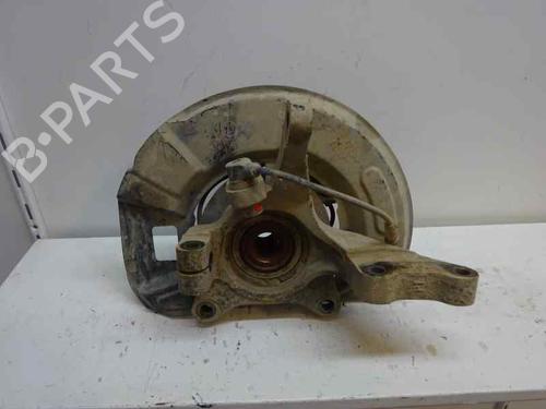 Used Left front steering knuckle HYUNDAI SANTA FÉ I (SM) 2.0 CRDi (113 hp) 1221797