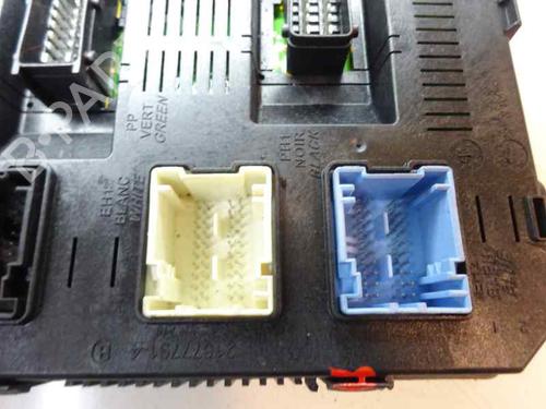 Used Fuse box CITROËN C4 Coupe (LA_) 1.6 16V (109 hp) 2549759