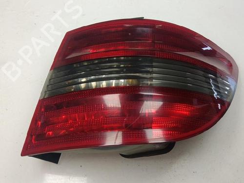 Used Right taillight Right taillight MERCEDES-BENZ B-CLASS Sports Tourer (W245) B 200 CDI (245.208) (140 hp) 40622768 40622768