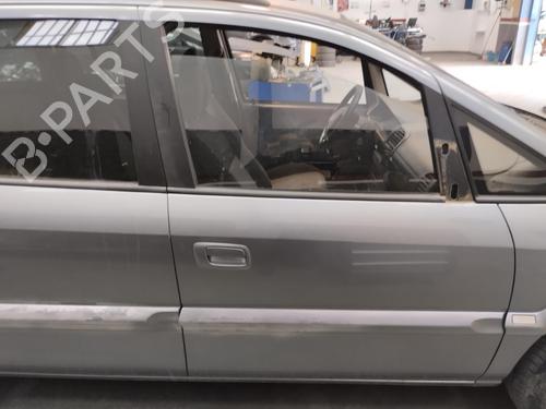 Used Right front door OPEL ZAFIRA A MPV (T98) 2.0 DTI 16V (F75) (101 hp) 13298699