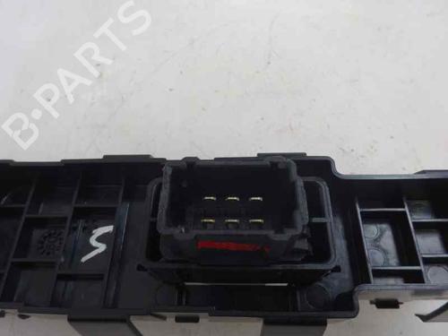 Used Right front window switch Right front window switch 3410330 3410330