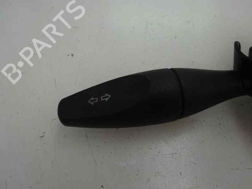 Used Steering column stalk FORD FIESTA V (JH_, JD_) 1.4 TDCi (68 hp) 8212834