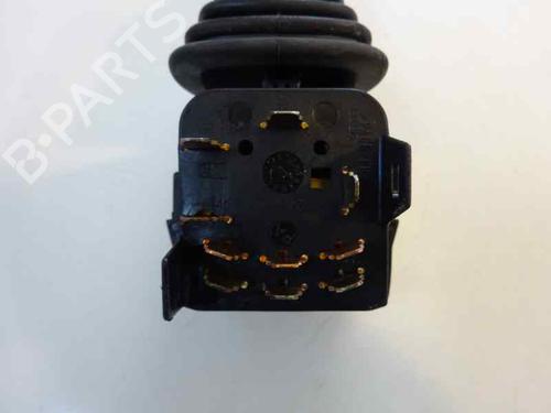 Używane Przełącznik zespolony kolumny kierowniczej SUZUKI WAGON R+ (MA) 1.3 (RB413) (76 hp) 1523485