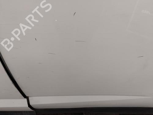 Used Left rear door Left rear door 15585403 15585403