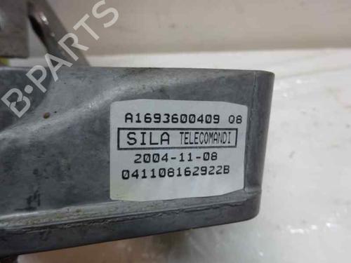 Used Gear lever Gear lever MERCEDES-BENZ A-CLASS (W169) A 180 CDI (169.007, 169.307) (109 hp) 7438819 7438819