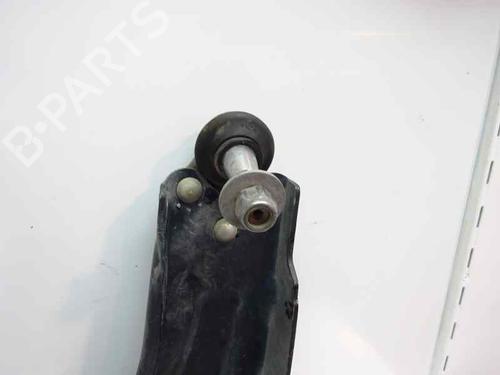 Used Left front suspension arm Left front suspension arm 8875317 8875317