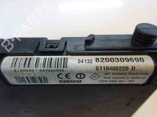 Fuse box RENAULT SCÉNIC II (JM0/1_) 1.5 dCi (JM1E, JM16) | BP1866014E1