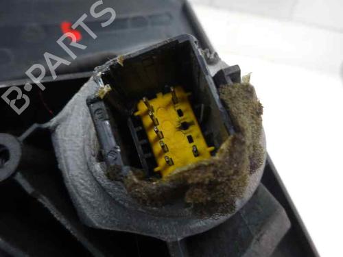 Retrovisore destro RENAULT MEGANE II (BM0/1_, CM0/1_) 1.5 dCi (BM0F, BM0T, BM2B, CM0F, CM0T) (82 hp) 9621426