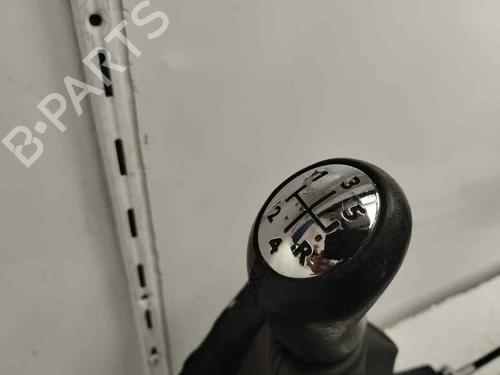 Gear lever RENAULT CLIO IV Grandtour (KH_) 0.9 TCe 90 | BP26563684M90 