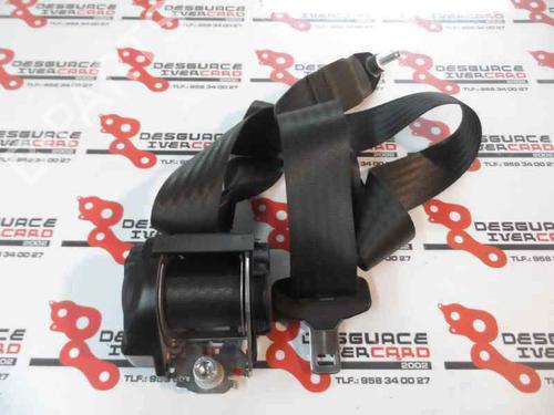 Used Rear left seatbelt Rear left seatbelt FIAT PANDA (169_) 1.3 D Multijet 4x4 (169.AXC2A) (70 hp) 6657781 6657781
