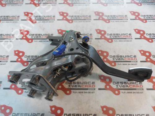 Used Break pedal LEXUS IS II (_E2_) 220d (ALE20) (177 hp) 8797436