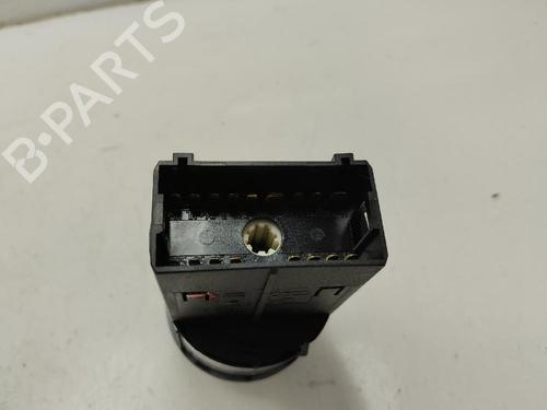 Used Headlight switch VW POLO V (6R1, 6C1) 1.2 TDI (75 hp) 18475623