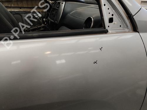right-front-door-toyota-rav-4-ii-_a2_-2002-2000-2001-2002-2003-2004-2005-16886724 main image