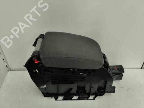 Used Armrest / Center console Armrest / Center console VW GOLF V (1K1) [2003-2010] 16216566 16216566