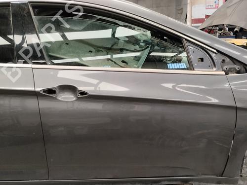 Used Right front door Right front door 19483564 19483564