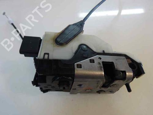 Høyre foran lås PEUGEOT 2008 I (CU_) 1.2 VTi | BP2506768C97