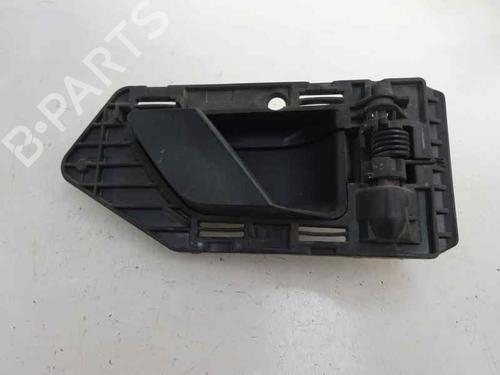 Used Front right interior door handle Front right interior door handle 8647484 8647484