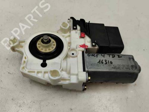 Motore alzacristalli posteriore destro VW GOLF IV (1J1) [1997-2008]  26561216