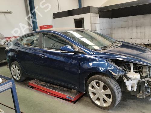 Brugte HYUNDAI ELANTRA V Saloon (MD, UD) 1.6 1768032