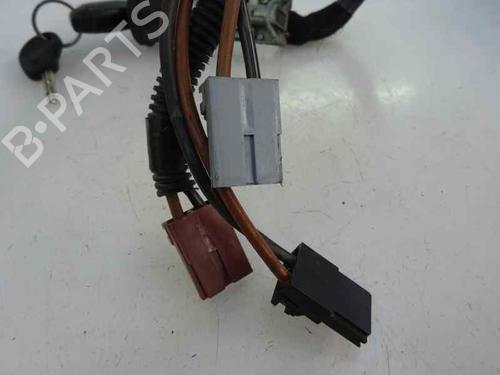 Ratlås/Tændingslås CITROËN XSARA (N1) 1.6 i (88 hp) 7439000