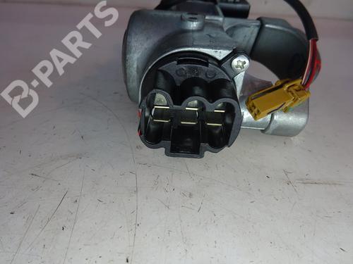 Frankberg - Pompe Lave-glace Avant 2 Pôles - Compatible Nissan Micra IV, Qashqai II, NP300 Navara, Almera Tino, Pathfinder III