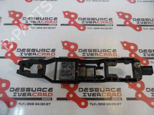 Used Rear left interior door handle MERCEDES-BENZ M-CLASS (W163) ML 270 CDI (163.113) (163 hp) 3213066