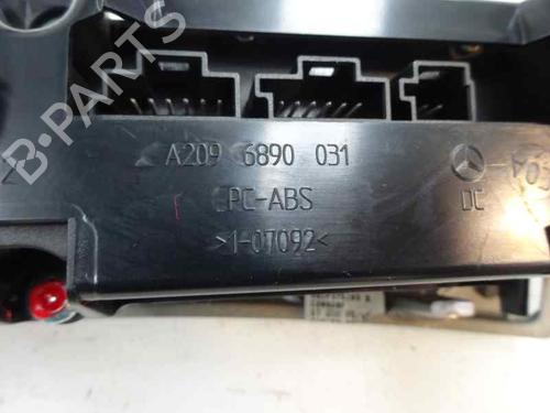 Used Warning switch MERCEDES-BENZ CLK (C209) CLK 320 CDI (209.320) (224 hp) 7304056