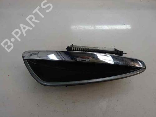 Used Front right exterior door handle Front right exterior door handle 4612528 4612528