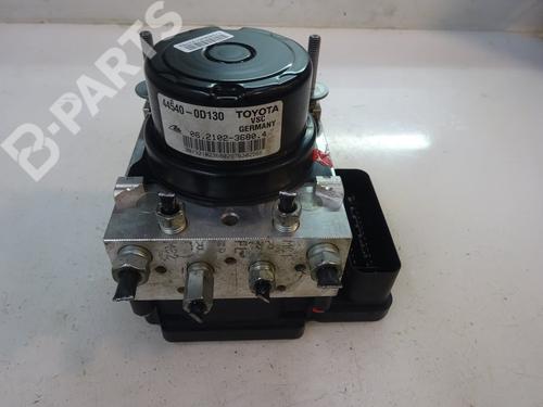 Used ABS pump TOYOTA YARIS (_P13_) [2010-2020]  11493937