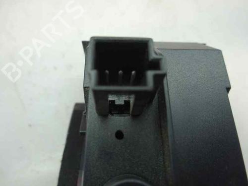 Schakelaar MERCEDES-BENZ S-CLASS (W221, V221) S 320 CDI 4-matic (221.080, 221.180) (235 hp) 7497925