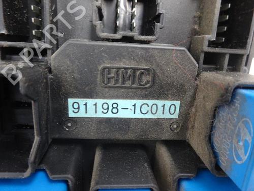 Used Fuse box Fuse box 10631088 10631088