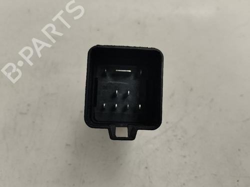 Elektronisk modul SKODA SUPERB I (3U4) 2.0 TDI (140 hp) 16035854