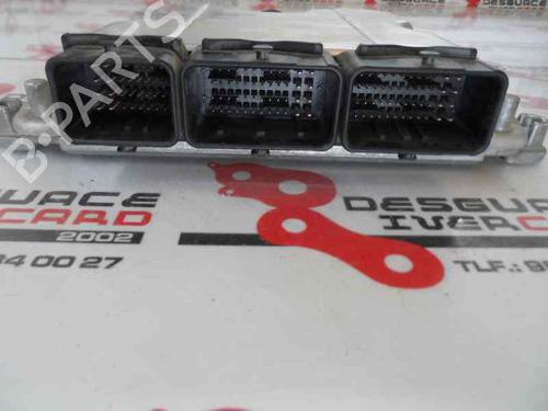 Used Engine control unit (ECU) OPEL VIVARO A Van (X83) [2001-2015]  195136