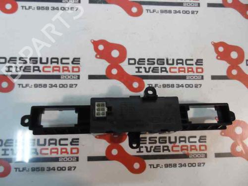 Used Display monitor KIA SPORTAGE II (JE_, KM_) [2004-2011]  3450226