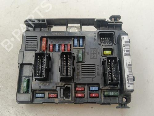 Used Fuse box Fuse box 35742987 35742987