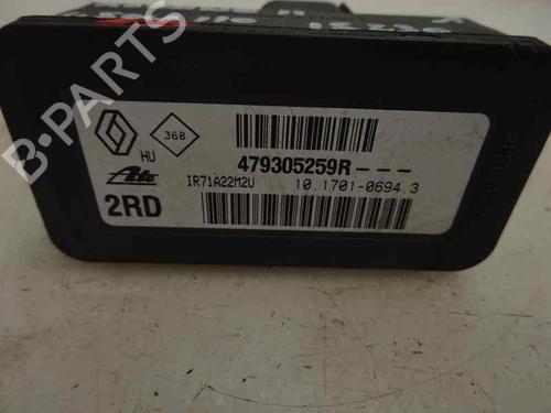 Używane Czujnik elektroniczny RENAULT MEGANE III Hatchback (BZ0/1_, B3_) 1.5 dCi (BZ09, BZ0D, BZ1W, BZ29, BZ14) (110 hp) 10342487