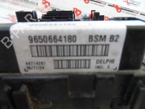 Used Fuse box Fuse box 353819 353819