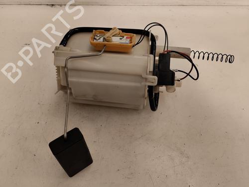 Used Fuel pump MERCEDES-BENZ C-CLASS (W203) C 180 Kompressor (203.046) (143 hp) 15952443