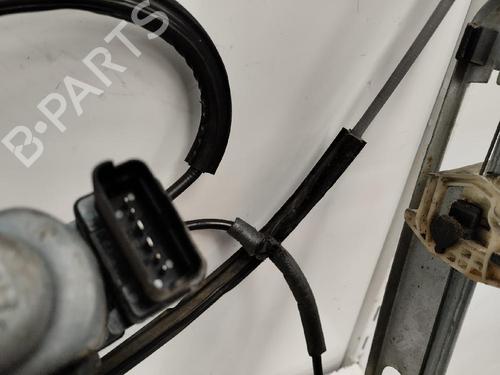 Front right window mechanism RENAULT MEGANE II Saloon (LM0/1_) 1.5 dCi (LM02, LM13, LM2A) | BP17339853C23