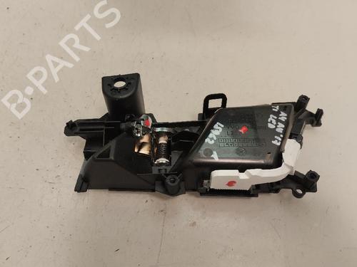 rear-left-interior-door-handle-audi-a4-b9-avant-8w5-8wd-2017-2015-18641711 main image