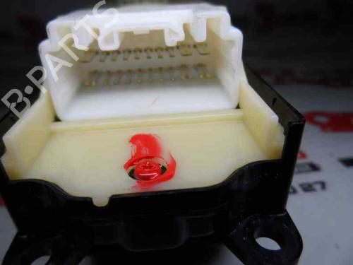 Raamschakelaar links voor LEXUS IS II (_E2_) 220d (ALE20) (177 hp) 1339736