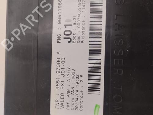 Fuse box CITROËN C5 I (DC_) 2.0 HDi (DCRHZB, DCRHZE) | BP13420815E1 
