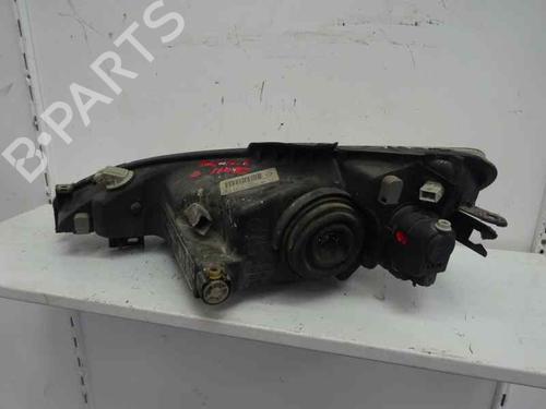 Używane Lampa przednia prawa PEUGEOT 206 Hatchback (2A/C) 1.4 i (75 hp) 7829635