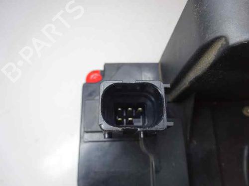 Høyre bak lås OPEL VECTRA C (Z02) 2.2 DTI 16V (F69) (125 hp) 1042615