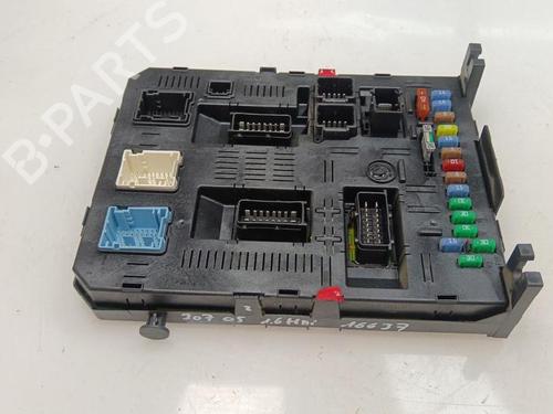 Used Fuse box Fuse box PEUGEOT 307 (3A/C) 1.6 HDi (90 hp) 35745602 35745602