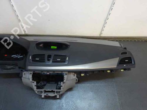 Used Dashboard RENAULT MEGANE II Saloon (LM0/1_) 1.5 dCi (LM1F) (86 hp) 2807101