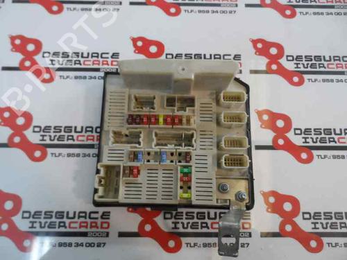 Used Fuse box Fuse box 1865754 1865754